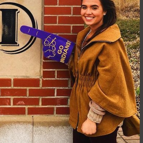 Steve Madden Poncho - Picture 4 of 5